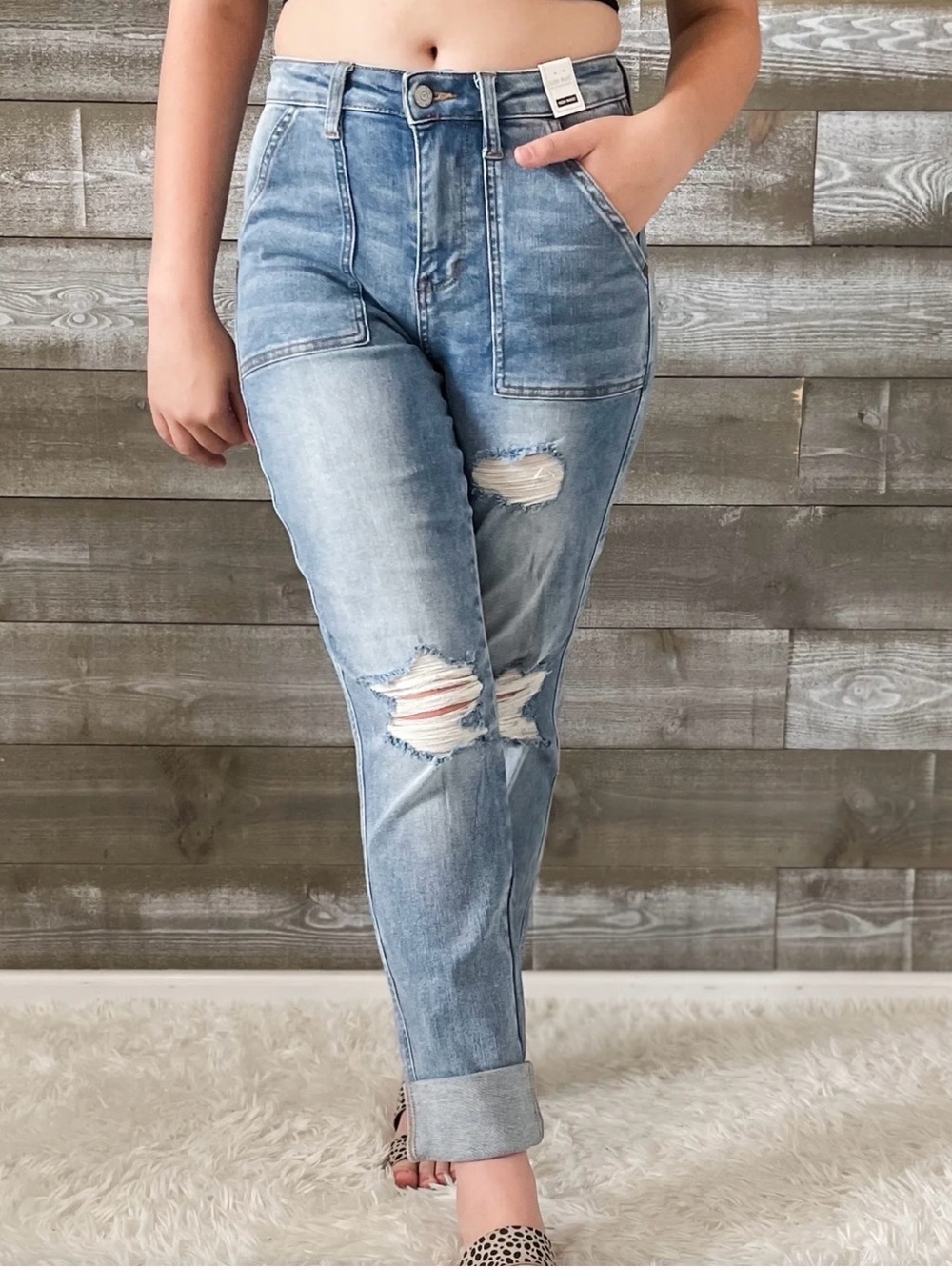 16W NWOT Judy Blue Boyfriend Distressed Jogger Jean